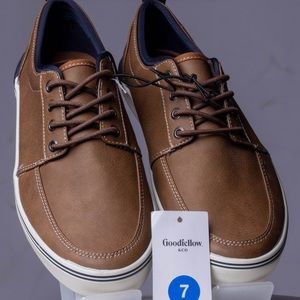 Goodiefellow And Co. SIZE 7 Brown  Casual Tie Up Sneakers